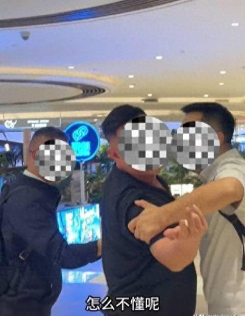 成都爆料家长打人视频,家校矛盾引发社会关注 第3张 成都爆料家长打人视频,家校矛盾引发社会关注 第3张